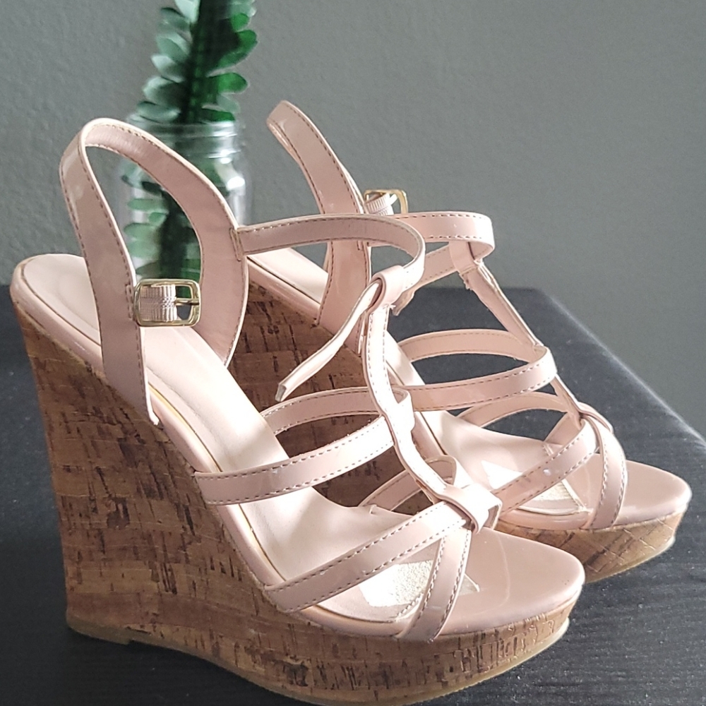 Wedge sandals 👡